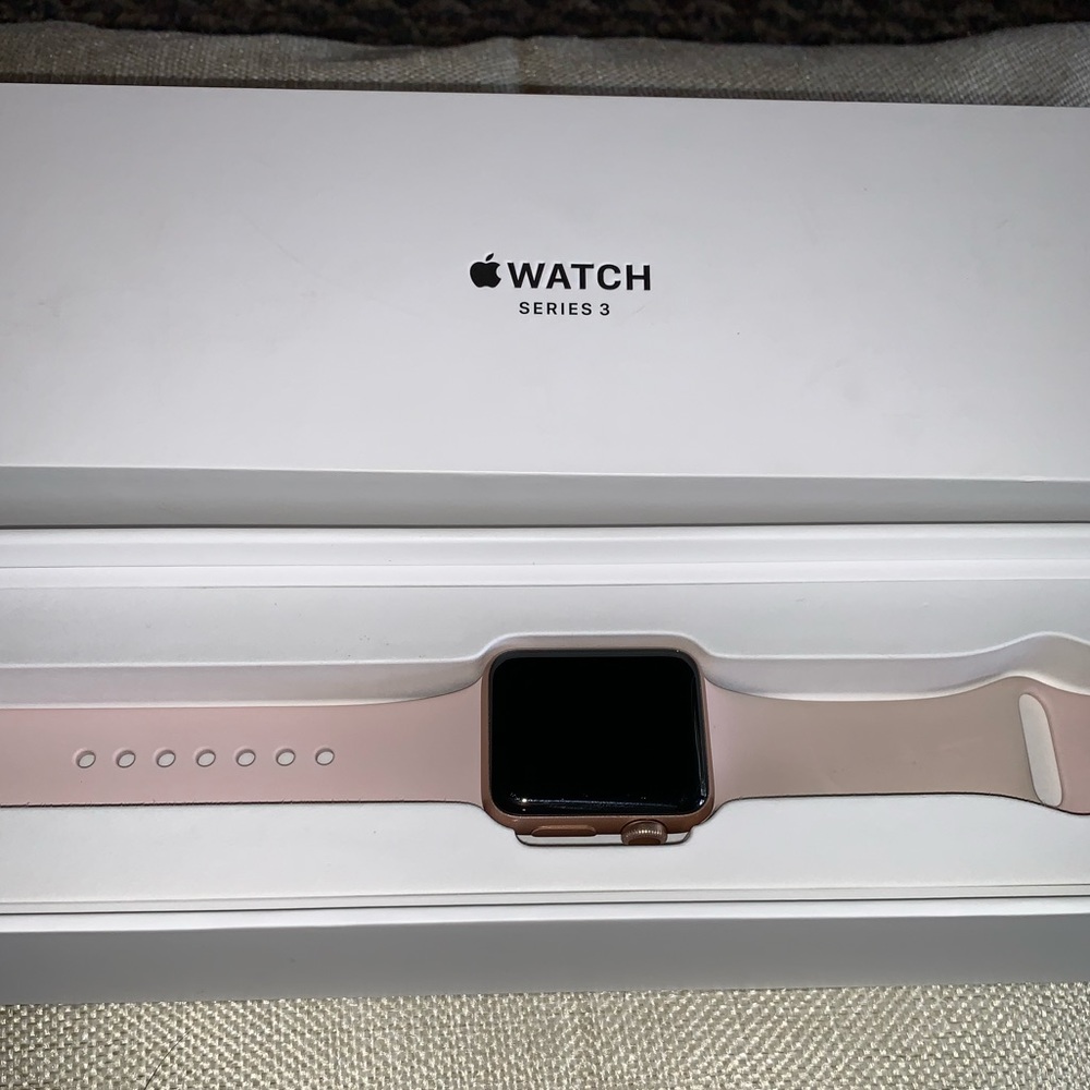 Apple Watch series 3 rose gold/pink sand